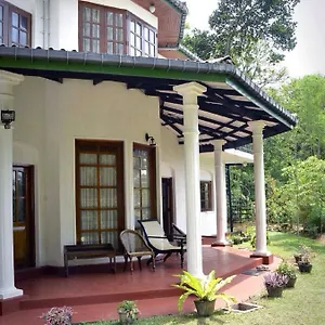 Pearl House Gasthof