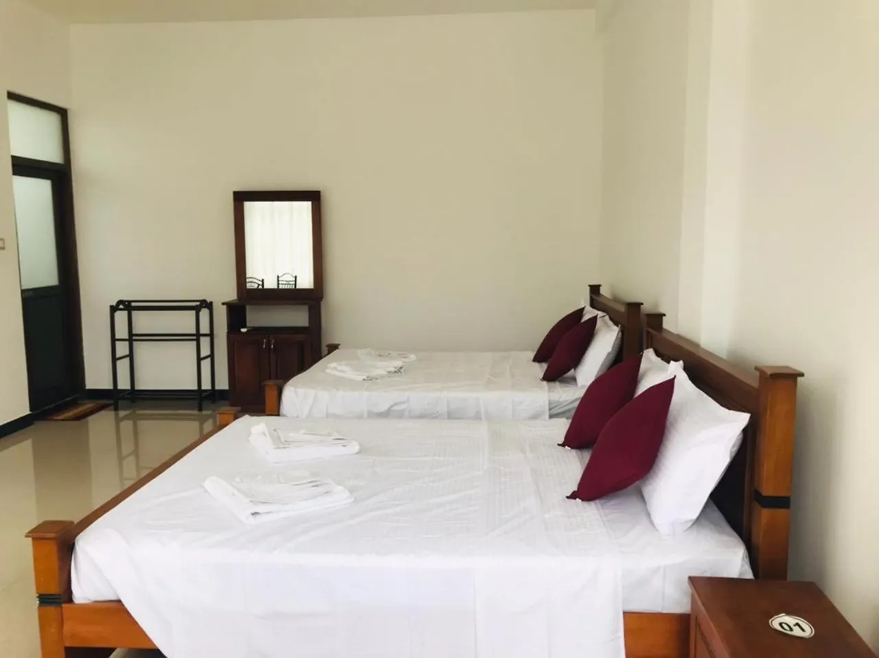 Kandy Lake Edge Hotel 0*,  Sri Lanka